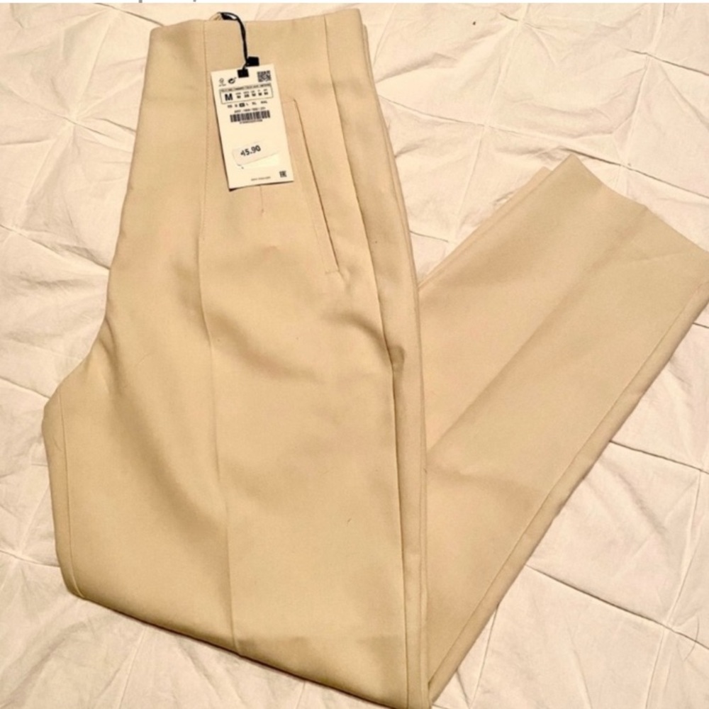 NWT Zara Pants Size Medium